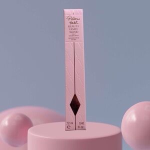 Charlotte Tilbury Pillow Talk Beauty Light Wand – NWT highlighter